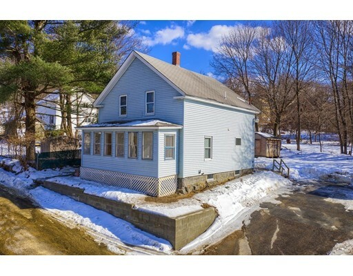 Property Photo:  8 Beech Street Lane  MA 01420 