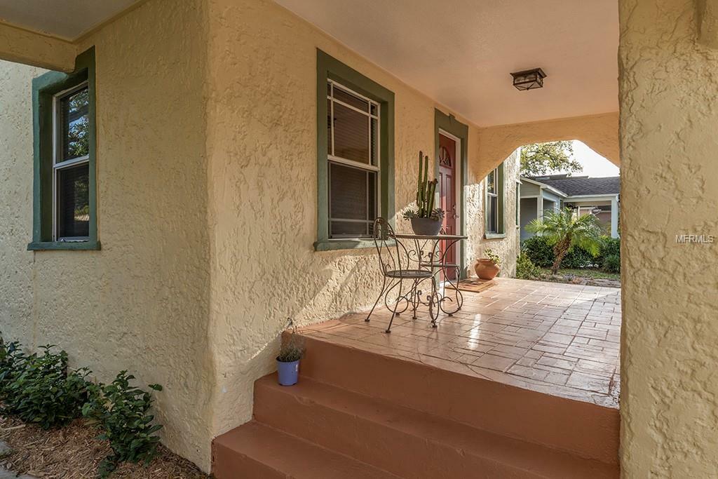 Property Photo:  709 W Orient Street  FL 33603 