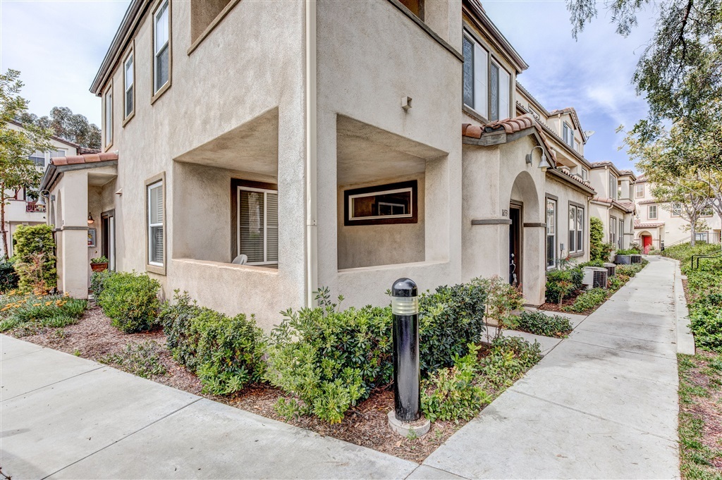 Property Photo:  1653 Paseo Aurora  CA 92154 