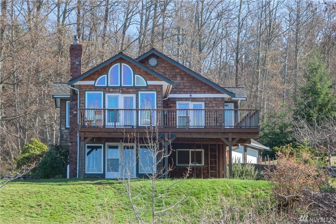 Property Photo: 2881 Meinhold Rd WA 98260