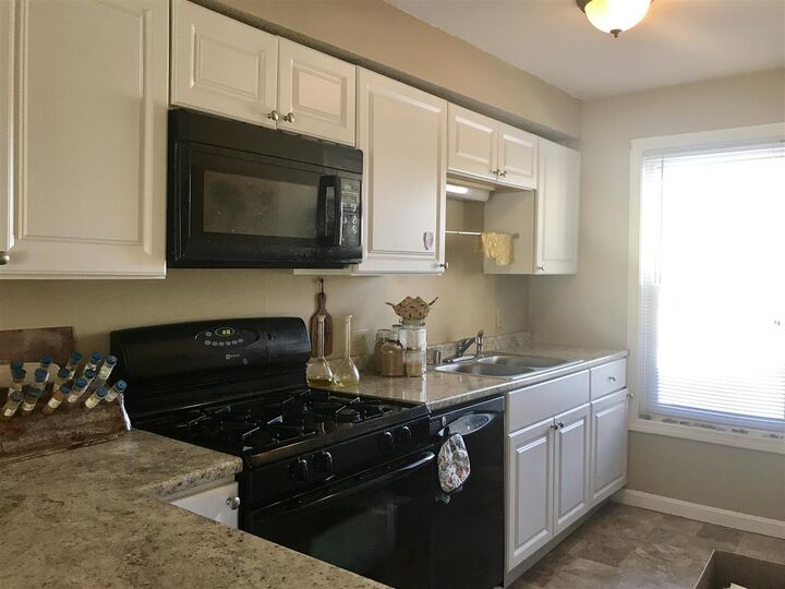 Property Photo: 40 Potter Place 303 NH 03748