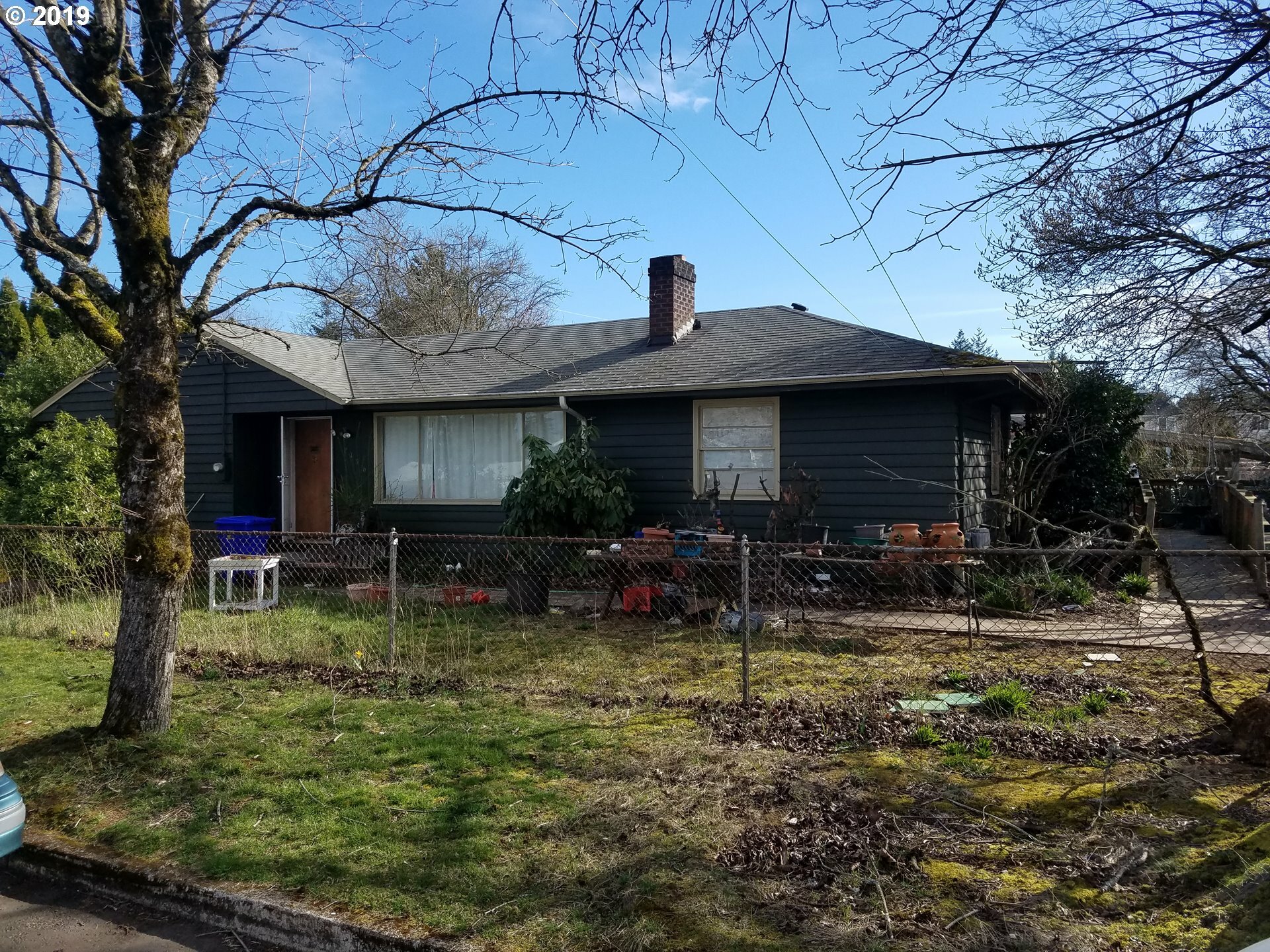 Property Photo:  2116 SE 120th Ave  OR 97216 