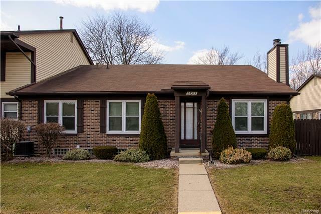 Property Photo: 35323 Bristlecone MI 48035