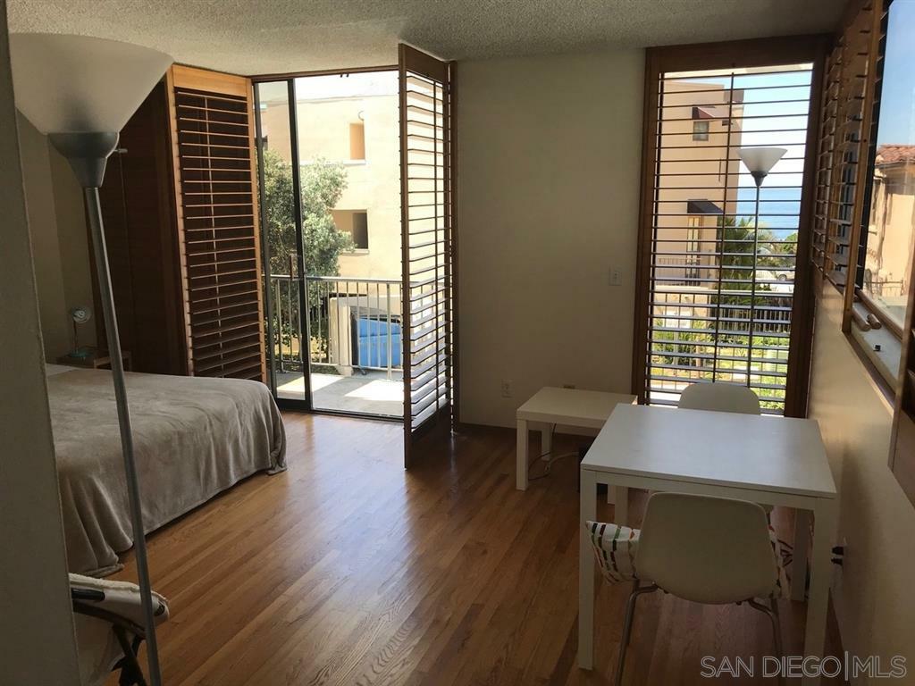 Property Photo:  356 Prospect St N4  CA 92037 