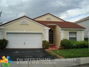 Property Photo:  14021 Oak Ridge Dr  FL 33325 