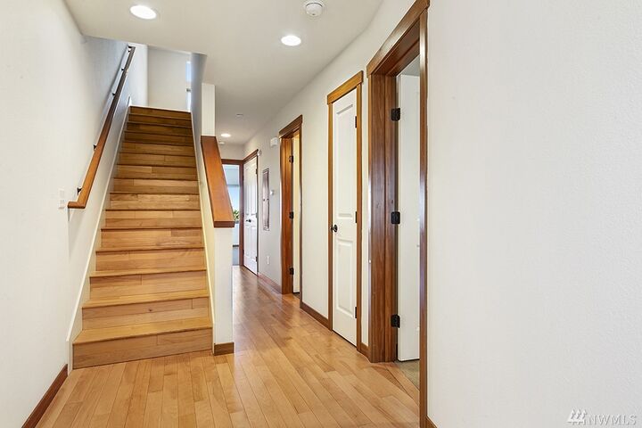 Property Photo: 604 S 23rd St WA 98405