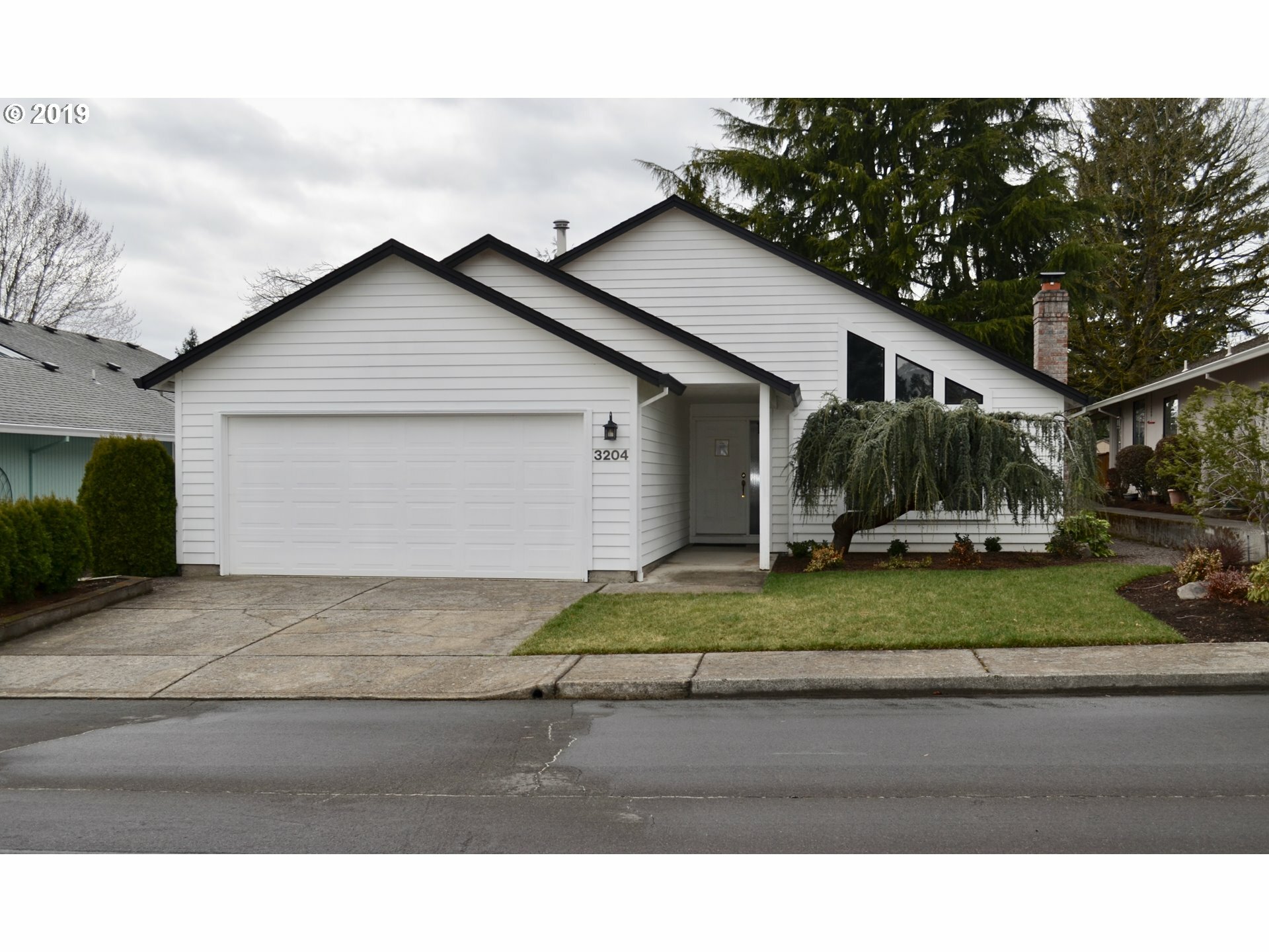 Property Photo:  3204 SE 152nd Ave  WA 98683 