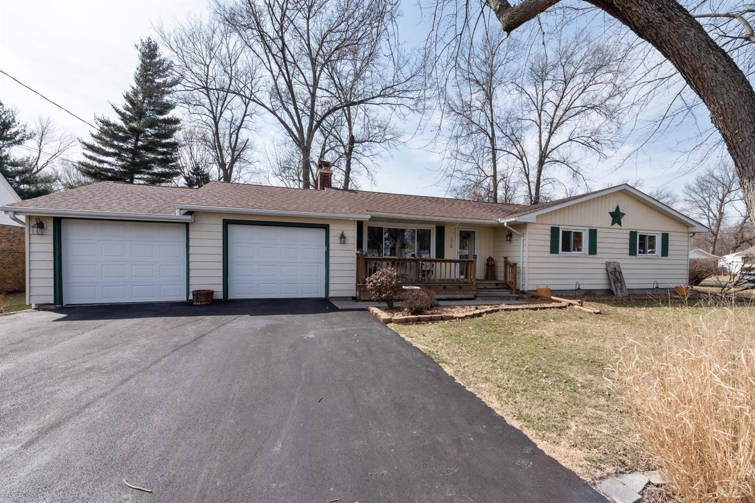 Property Photo: 172 Fraser Lane IN 46342