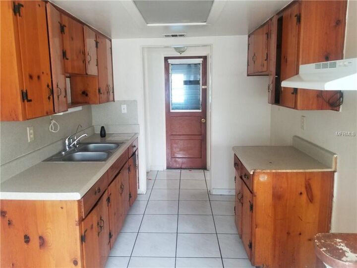 Property Photo: 515 Dial Drive FL 32822