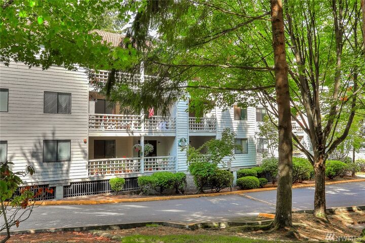 700 N 160th St A-204  Shoreline WA 98133 photo