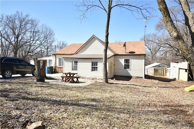 Property Photo:  18914 Old Bb Highway  MO 64048 