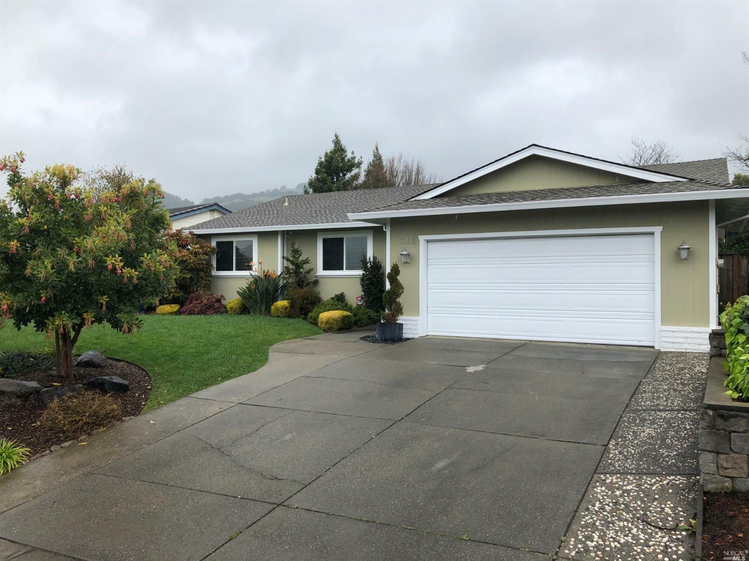 Property Photo: 332 San Luis Way CA 94945