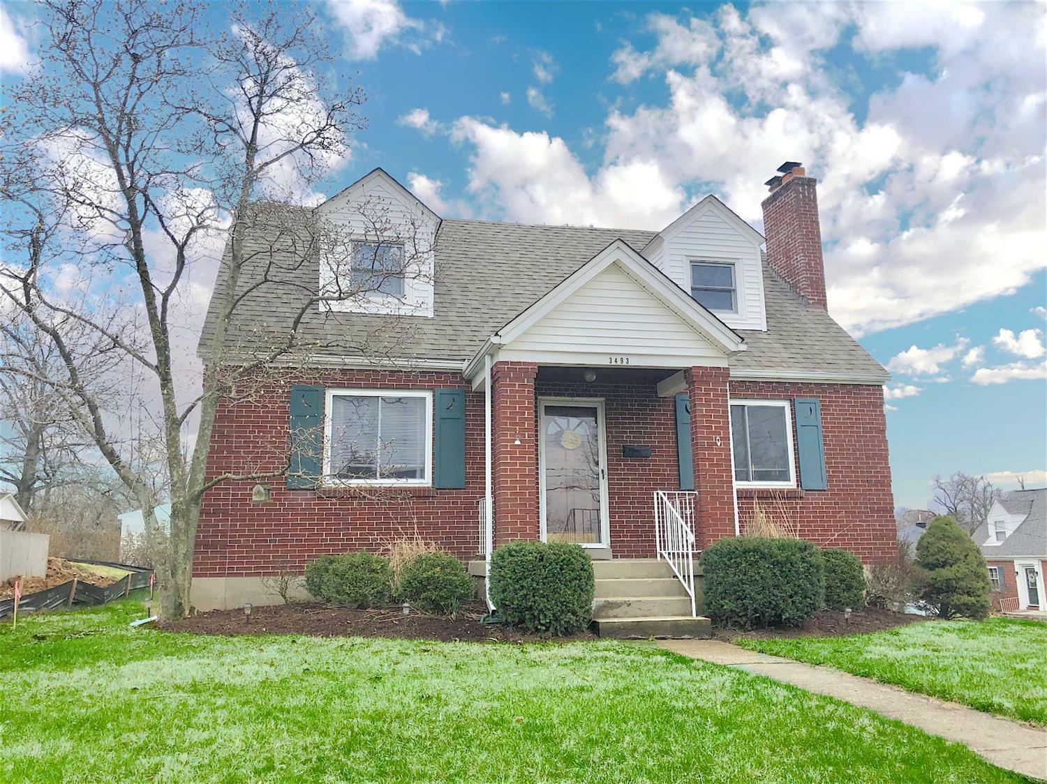 Property Photo: 3493 Ridgewood Avenue OH 45211