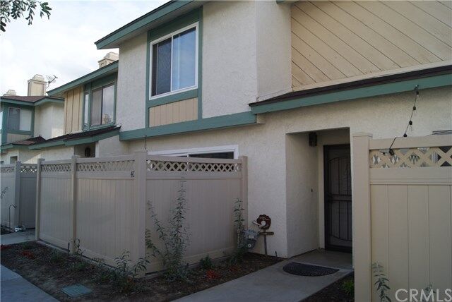 Property Photo:  9553 Beach Street 40  CA 90706 