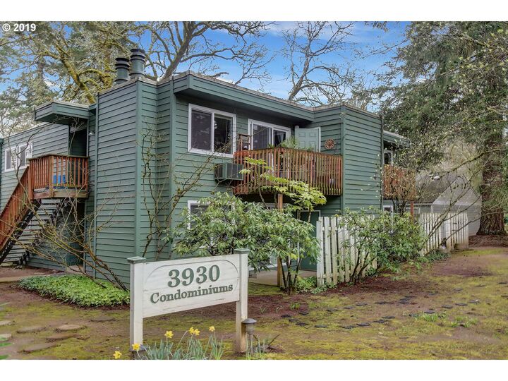3930 Lake Grove Ave 2A  Lake Oswego OR 97035 photo