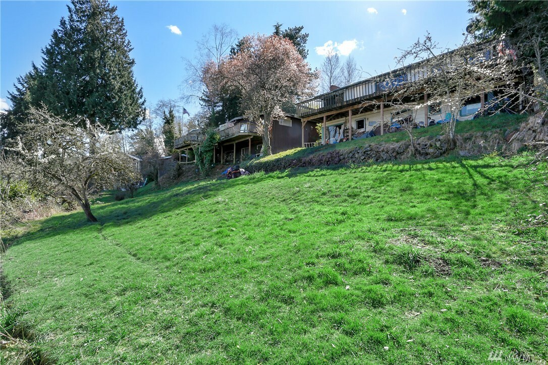 Property Photo:  9918 Arrowsmith Ave S  WA 98118 