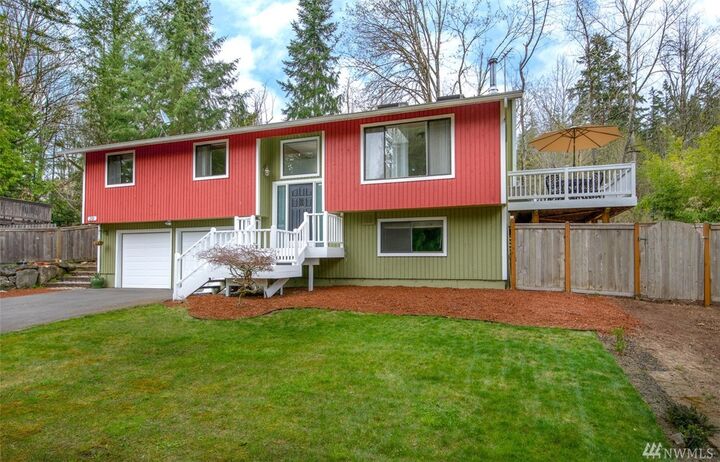 Property Photo:  20 211th Place SE  WA 98074 