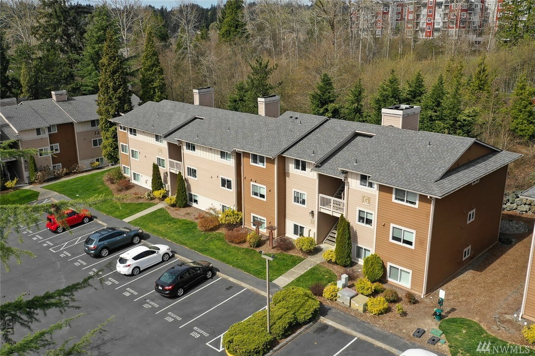 Property Photo:  14112 NE 181st Place G303  WA 98072 