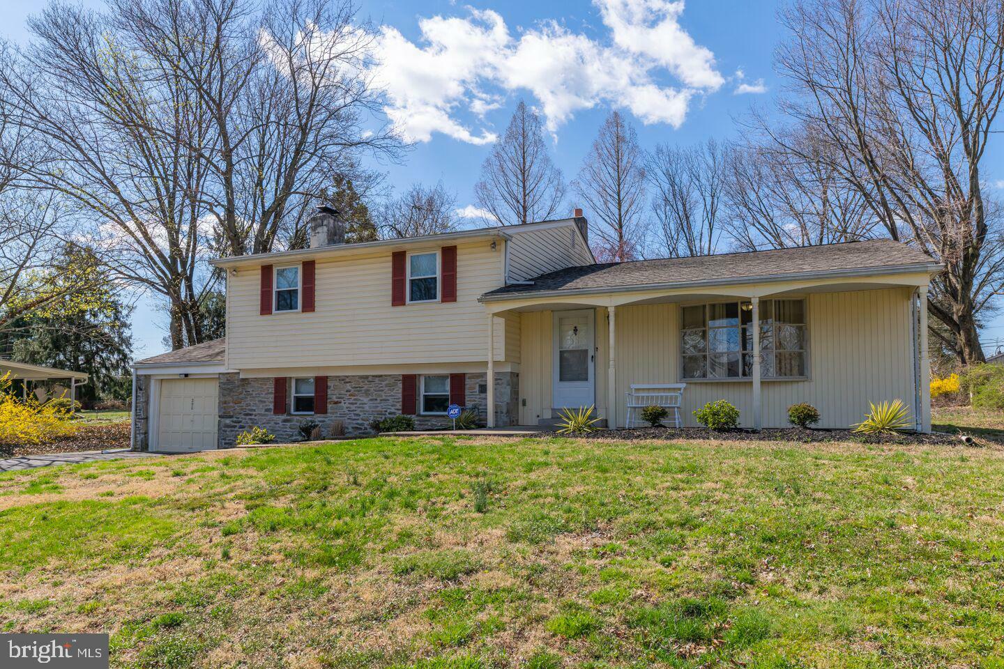 Property Photo:  290 Wisteria Drive  PA 18966 