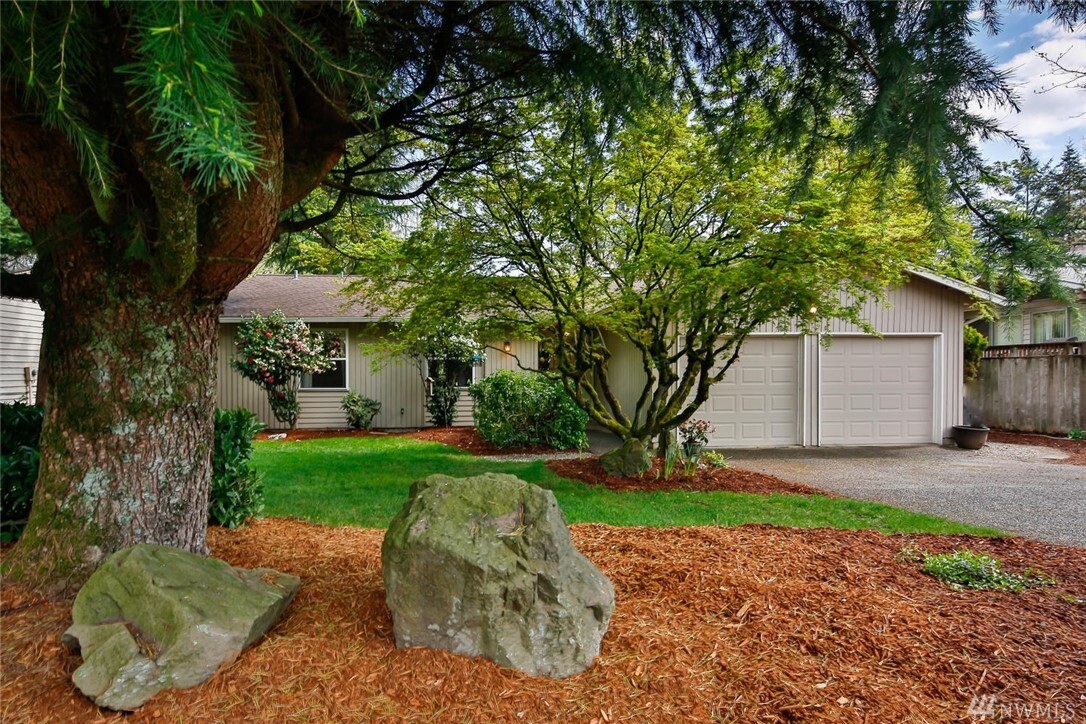Property Photo:  9239 NE 135th Street  WA 98034 