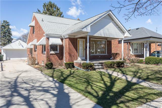 Property Photo:  9072 Becker Avenue  MI 48101 