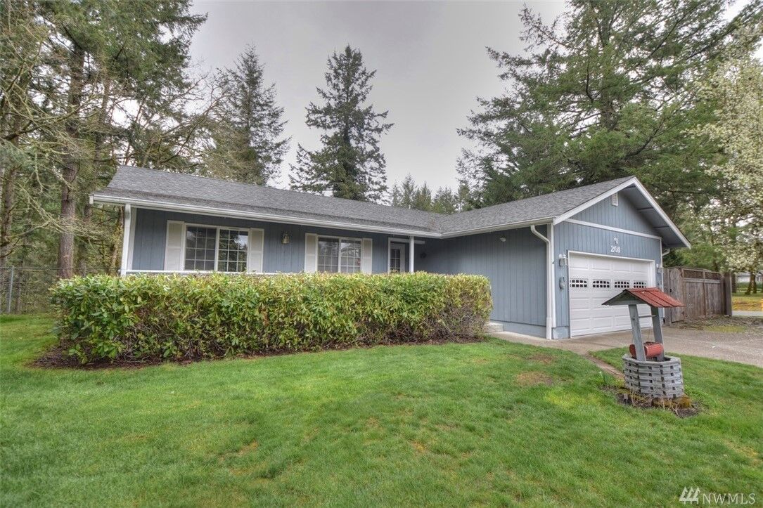 Property Photo:  201 Country Estates Dr W  WA 98576 