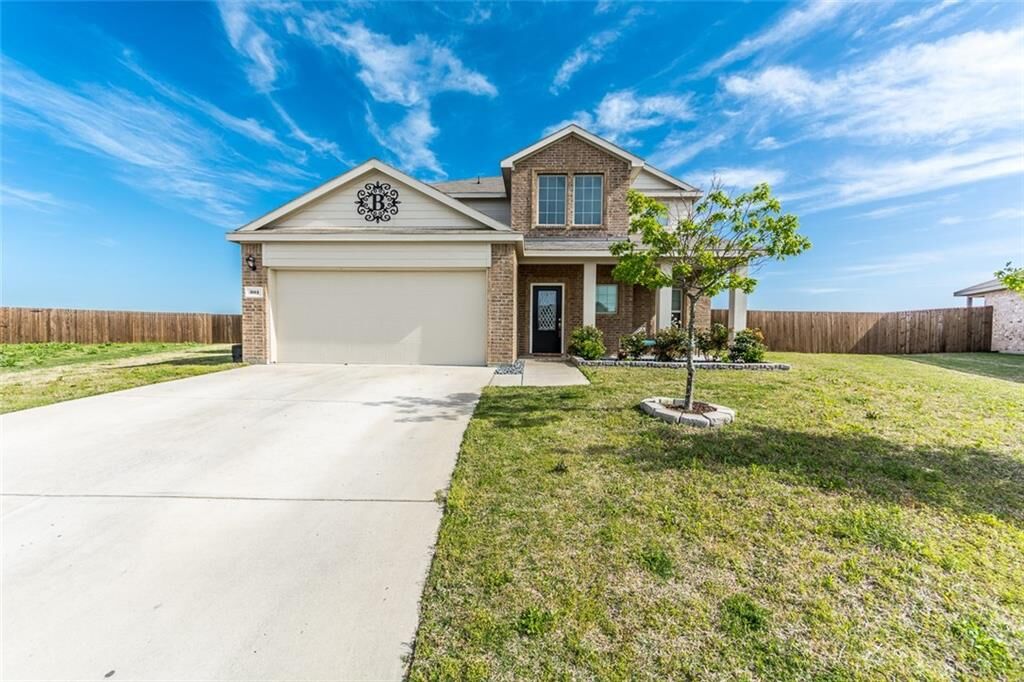 Property Photo: 301 Plum Drive TX 75173