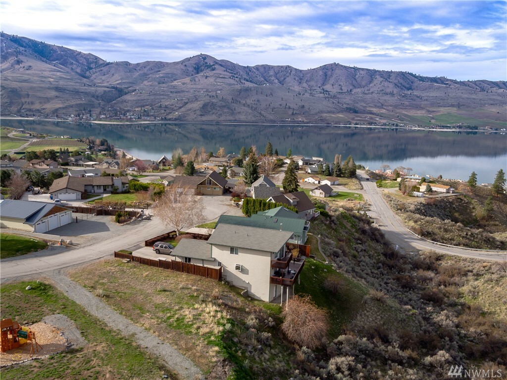 104 Junior Point Ct  Chelan WA 98816 photo