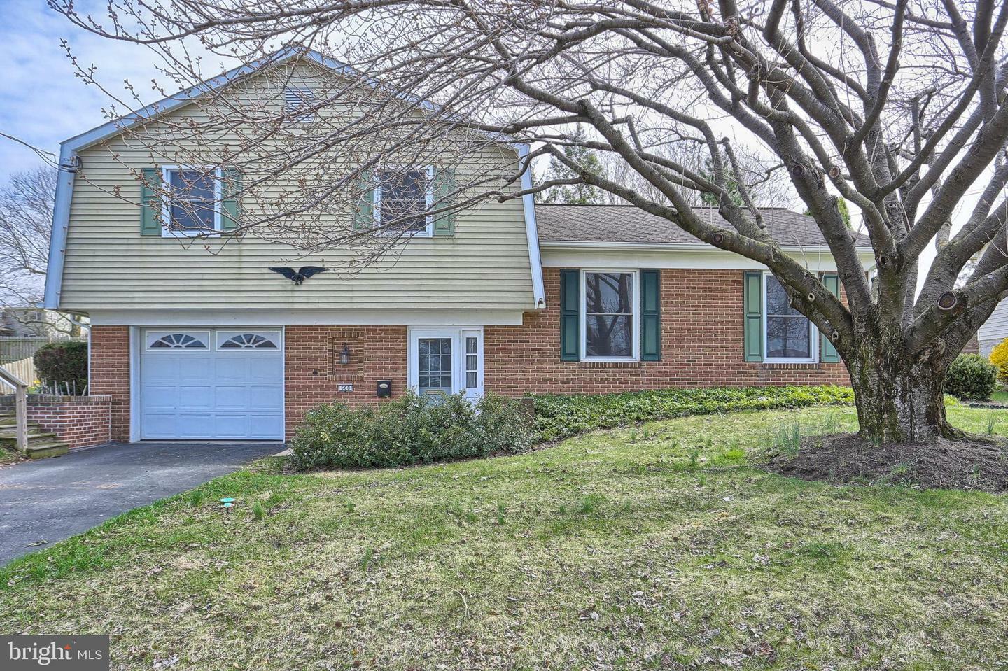 Property Photo:  568 Westfield Drive  PA 17557 