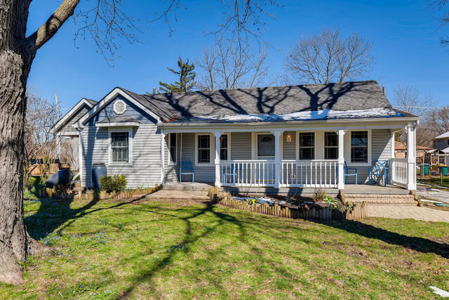 223 South Grant Street  Westmont IL 60559 photo