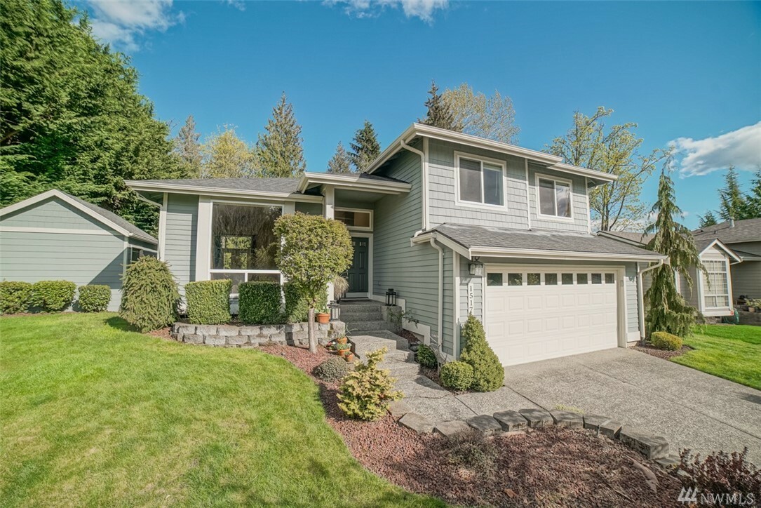 Property Photo: 1517 34th St SE WA 98372