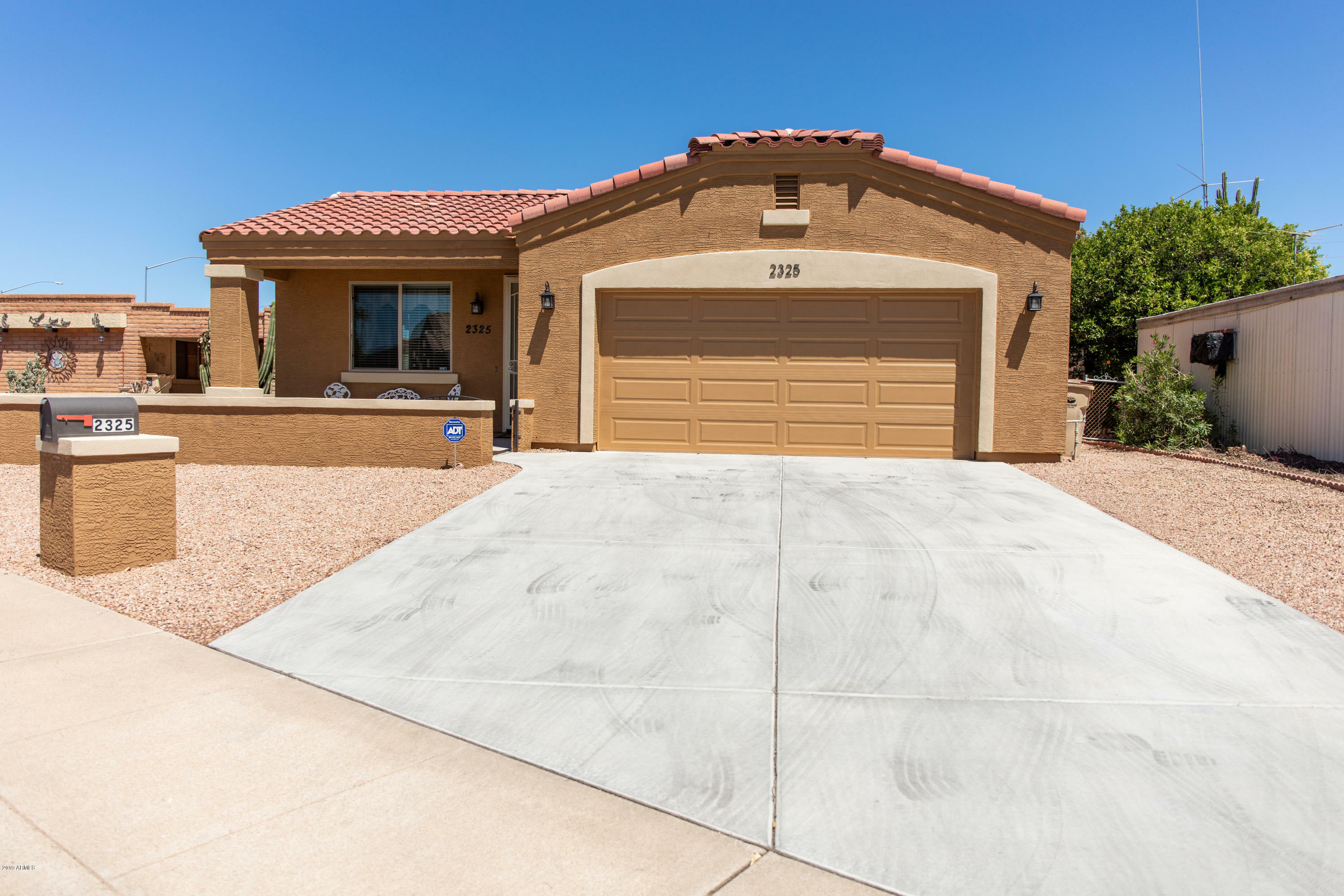 Property Photo:  2325 N Shannon Way  AZ 85215 