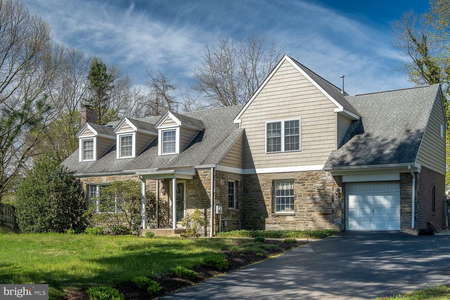 Property Photo: 552 S Old Middletown Road PA 19063