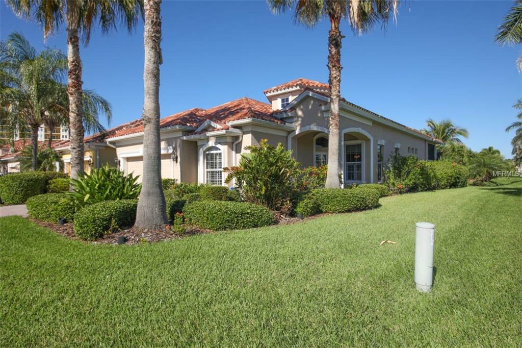 Property Photo:  304 8th Avenue E  FL 34221 