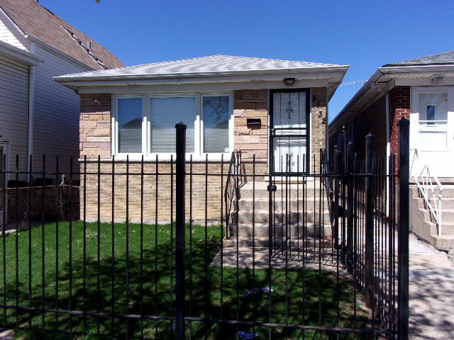 Property Photo:  5132 West Bloomingdale Avenue  IL 60639 