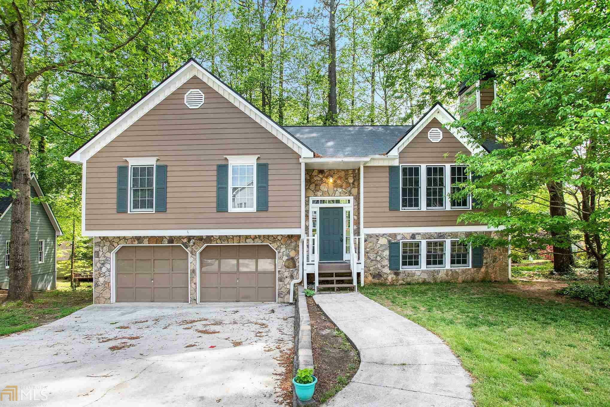 Property Photo:  3311 Hillside Dr  GA 30127 