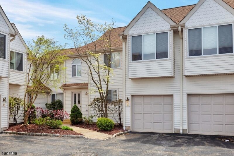 Property Photo:  8 Independence Ct  NJ 07045 