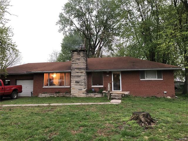Property Photo:  240 Maywood Drive   62024 