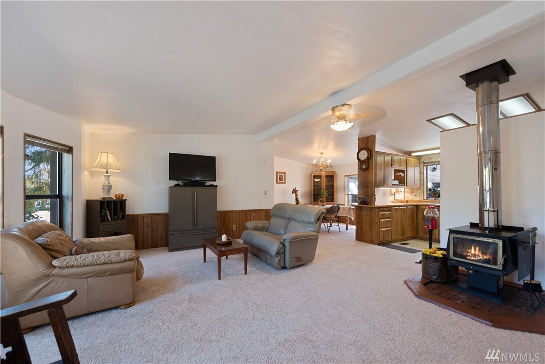 Property Photo: 12627 NE 199th St WA 98011