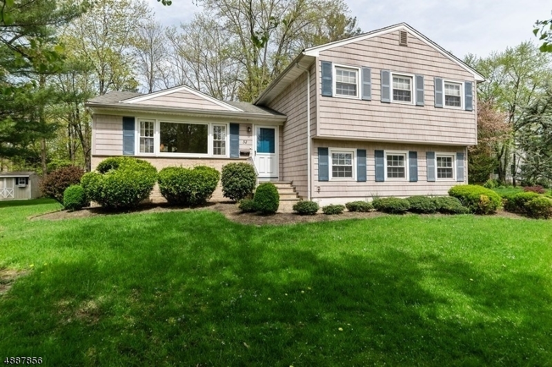 Property Photo:  32 Whitman Dr  NJ 07974 