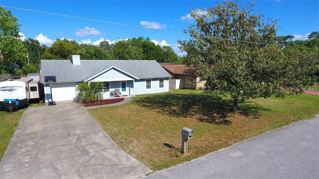 Property Photo:  35746 Oakridge Drive  FL 34788 