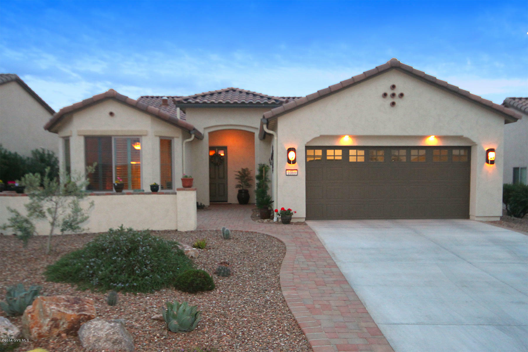 Property Photo:  1069 N Night Heron Drive  AZ 85614 