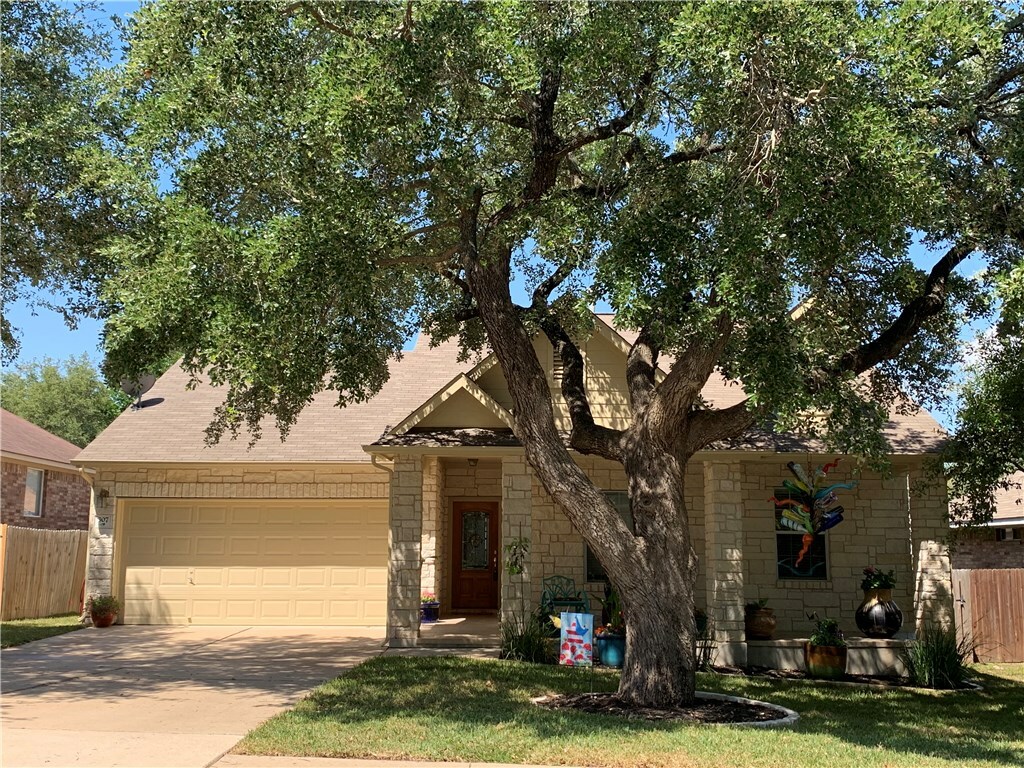 Property Photo:  307 Olmos Drive  TX 78641 