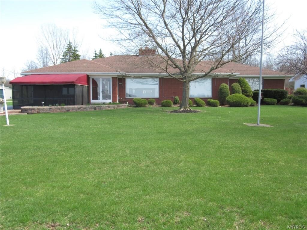 Property Photo: 3849 West River Road NY 14072