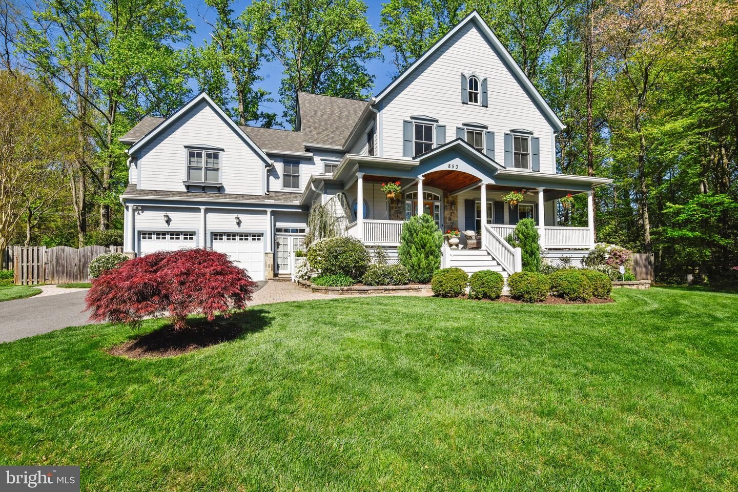Property Photo:  853 Shady Drive SE  VA 22180 