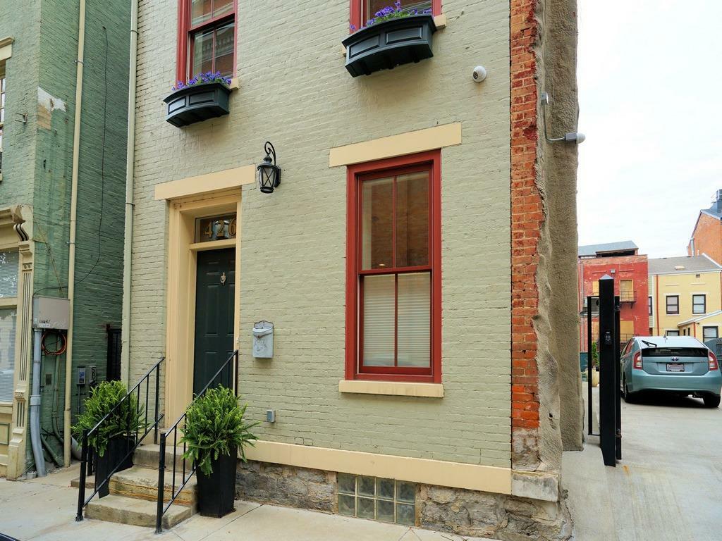 Property Photo:  426 E Twelfth Street  OH 45202 