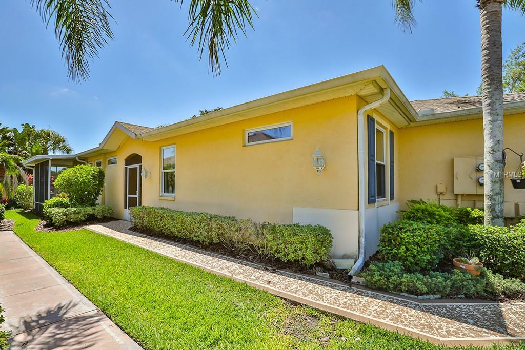 Property Photo:  1237 Fairway Greens Drive  FL 33573 