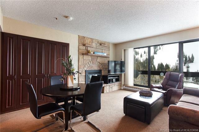 Property Photo:  9202 E Lodge Drive 405/406  UT 84092 