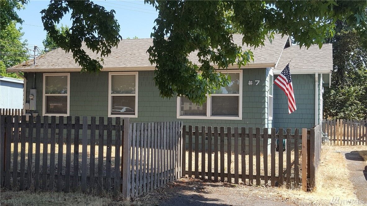 Property Photo: 7 Clark Place WA 98409