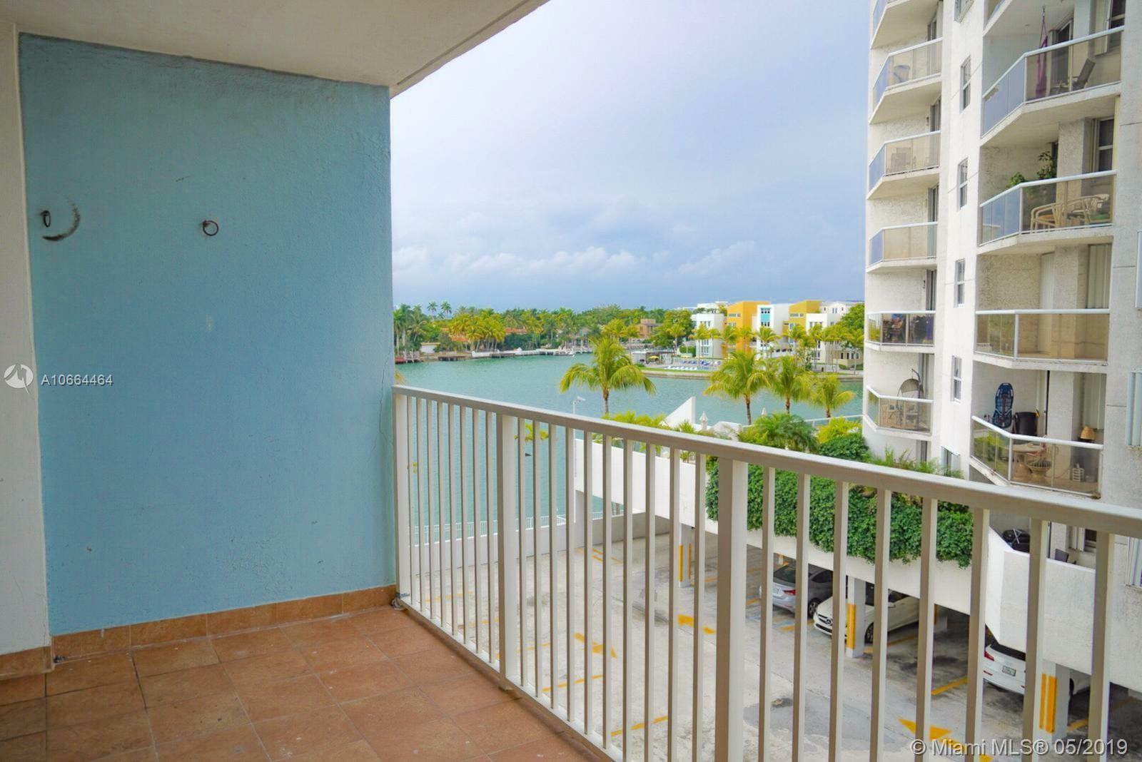 Property Photo:  5838 Collins Ave 3D  FL 33140 